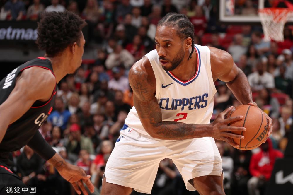 位居积分榜 位居积分榜