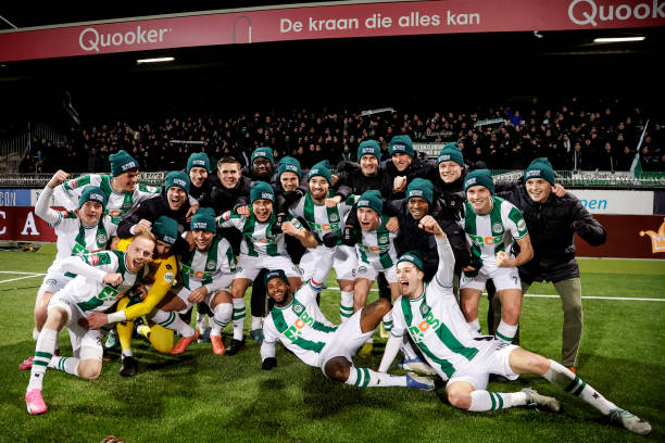 通过类似经 通过类似经